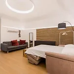 Exclusive Parking Flat X 4 Near Metro 1 Salvator Rosa