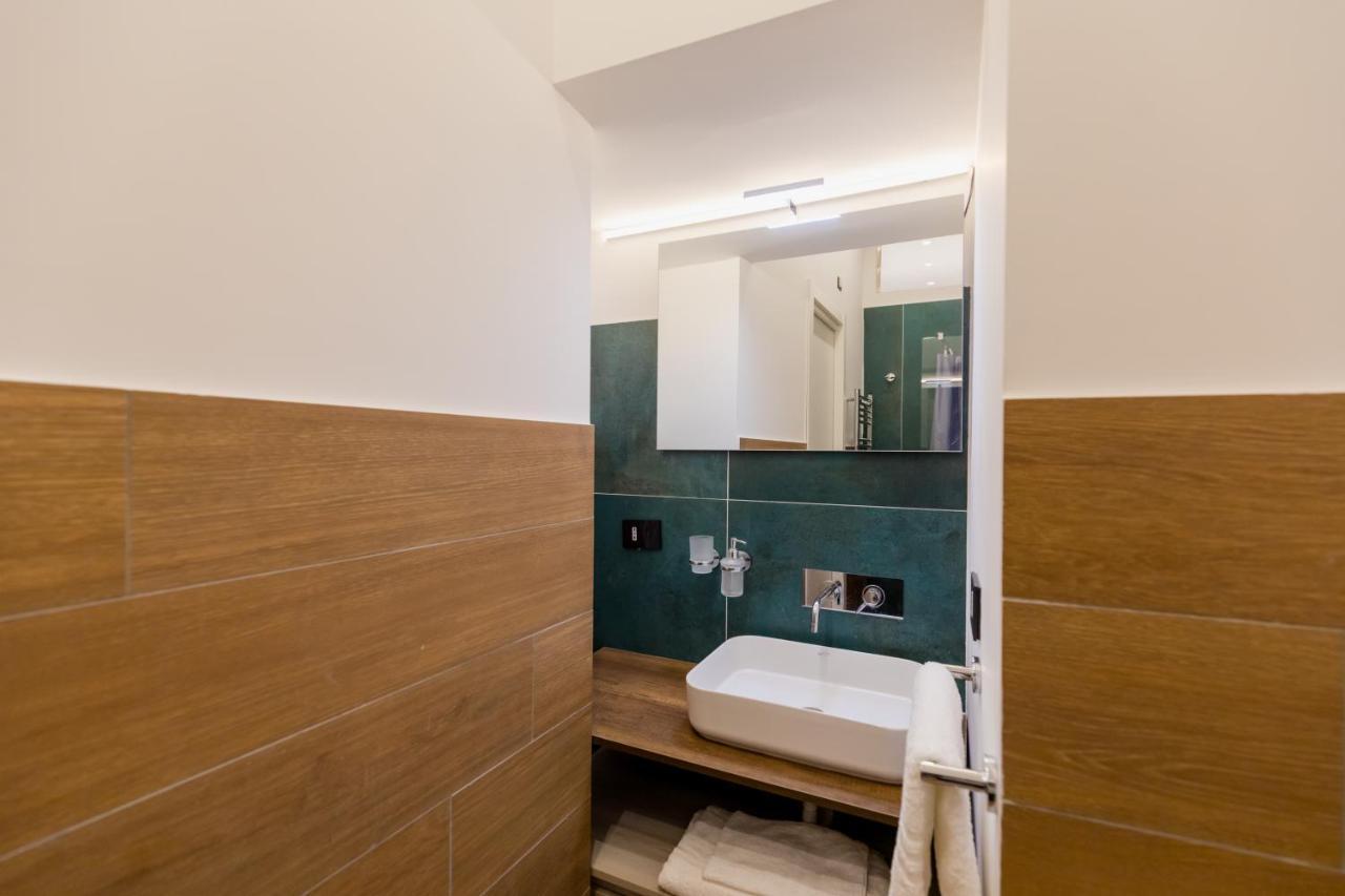 Apartment Exclusive Parking Flat X 4 Near Metro 1 Salvator Rosa