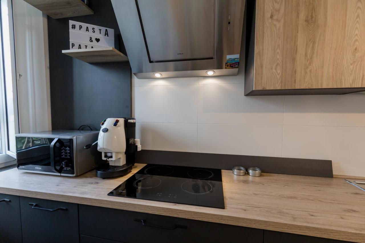 Apartment Exclusive Parking Flat X 4 Near Metro 1 Salvator Rosa *