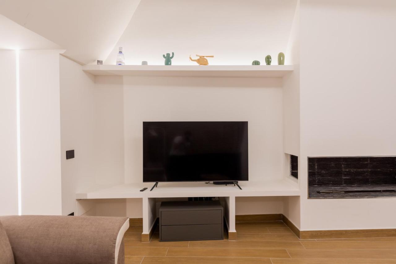 Exclusive Parking Flat X 4 Near Metro 1 Salvator Rosa Apartment