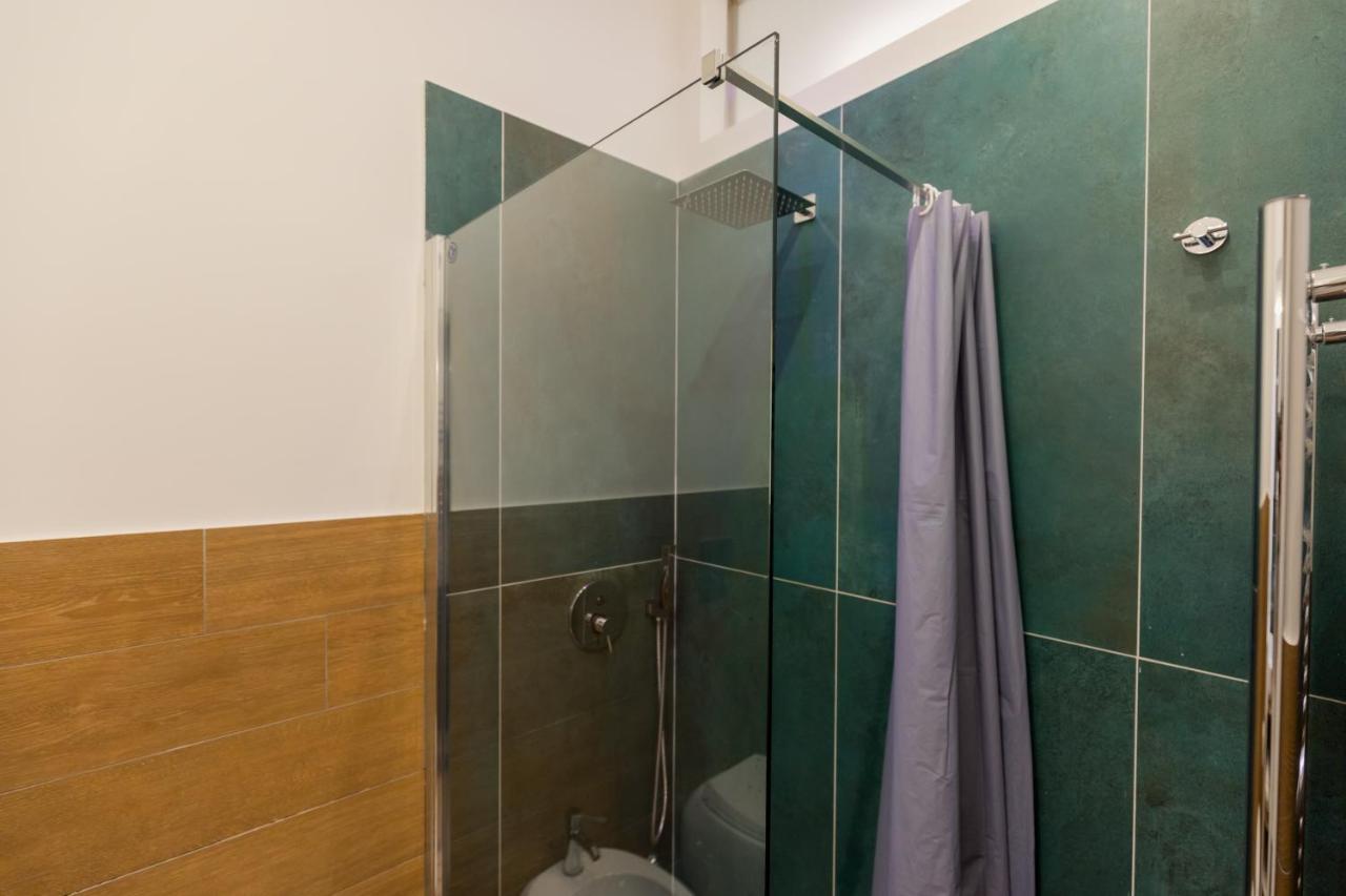Exclusive Parking Flat X 4 Near Metro 1 Salvator Rosa Apartment Naples